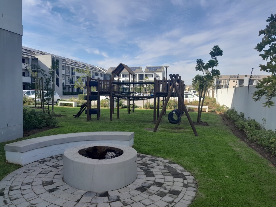 To Let 2 Bedroom Property for Rent in Buh Rein Estate Western Cape